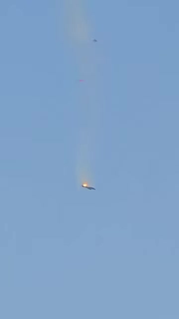 VỪA XONG TẠI KUWAIT ‼️PHÒNG KHÔNG MỸ BẮN RƠI F-15 CỦA HOA KỲ, PHI CÔNG NHẢY DÙ THÀNH CÔNG ⛱️