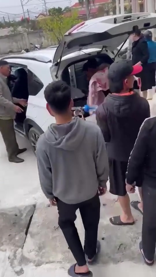 Kim Hải – Kim Sơn – Ninh Bình 1 Bé lớp 8 bị đâm tử vong nguyên nhân ban đầu được cho là mâu thuẩn tình cảm