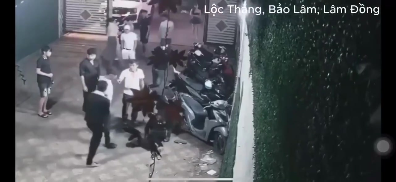 Bảo Lâm – Lâm Đồng: 1 phút thể hiện bản lĩnh gây ra anmang vụ việc xảy ra tại quán karaoke Gold 2